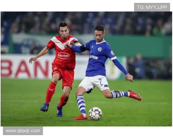 莫斯科火车头与矿工的激烈对决展现足球魅力与团队精神的巅峰对抗